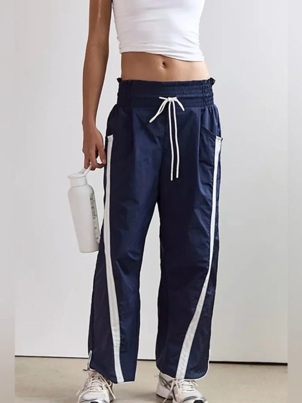 NEW Free People Movement Navy Champ Is Here Barrel Windbreaker Pant XSmall